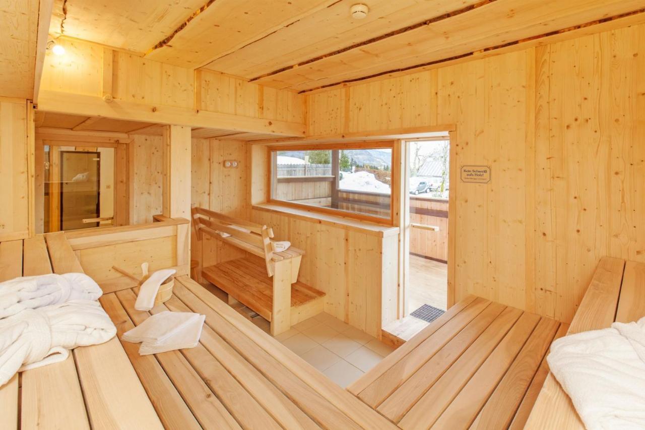Appartement Predigstuhlblick Mit Indoorpool Und Sauna Bad Goisern Zewnętrze zdjęcie